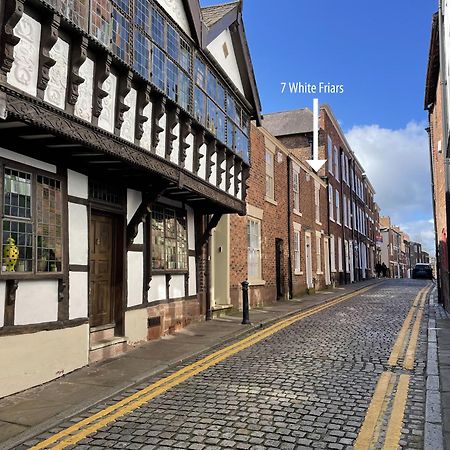 Chester City Centre Town House Exterior photo